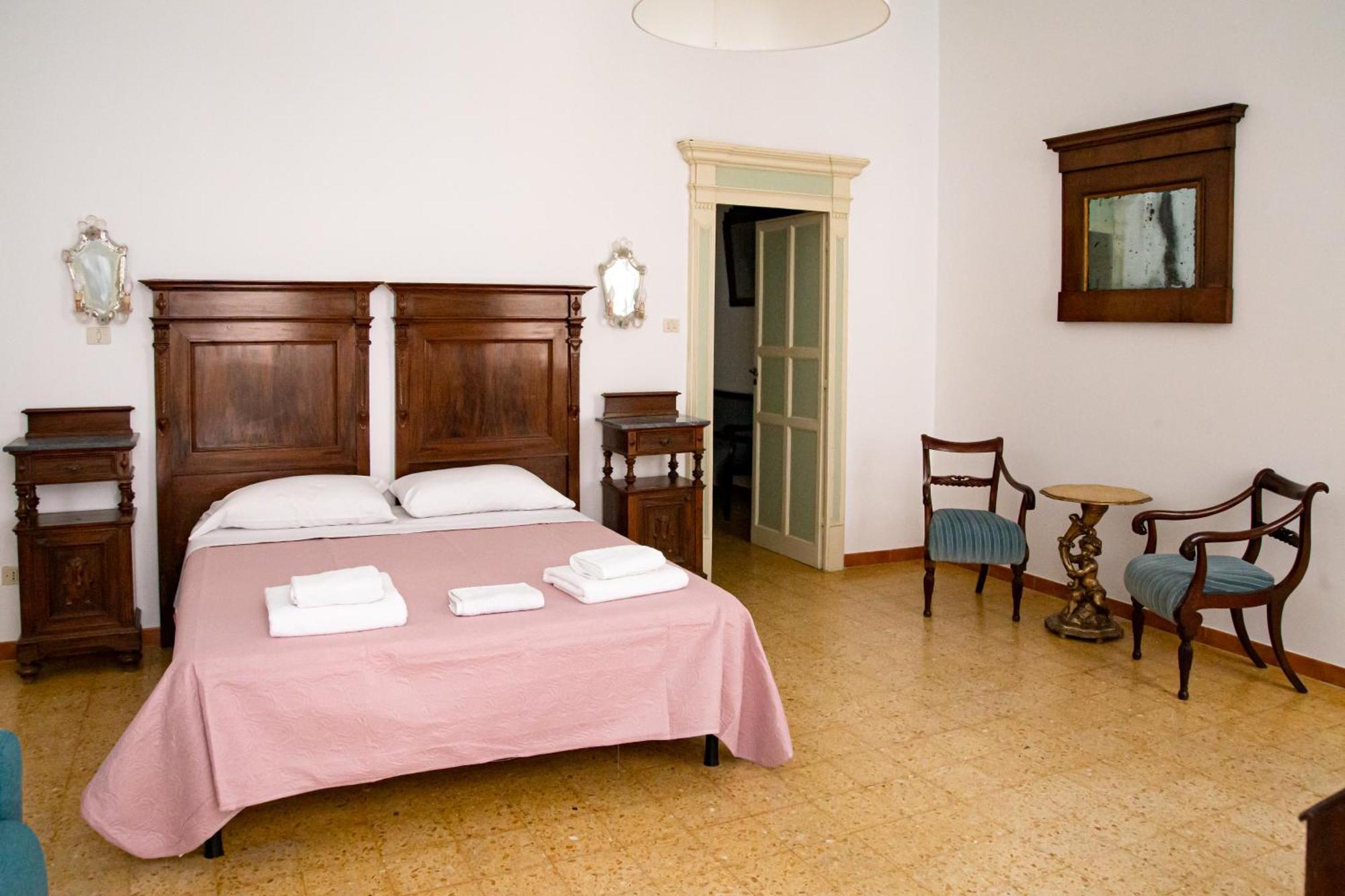 Honore De Balzac Alghero Exterior photo