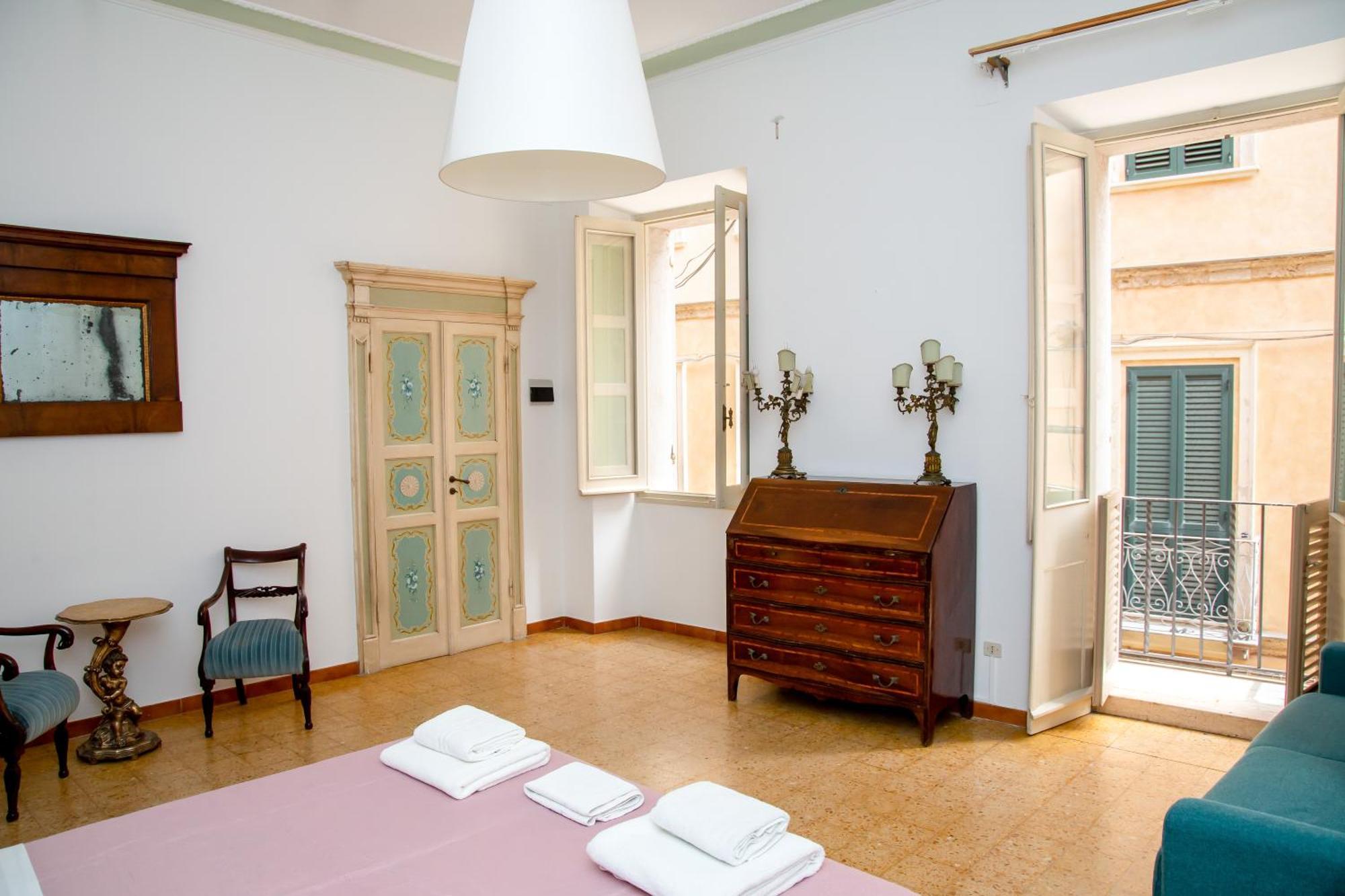 Honore De Balzac Alghero Exterior photo